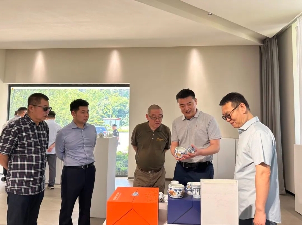 CFAC美院基地 清華大學美術(shù)學院與省數(shù)文集團、市城投集團強強聯(lián)手共繪文化創(chuàng)新新篇章