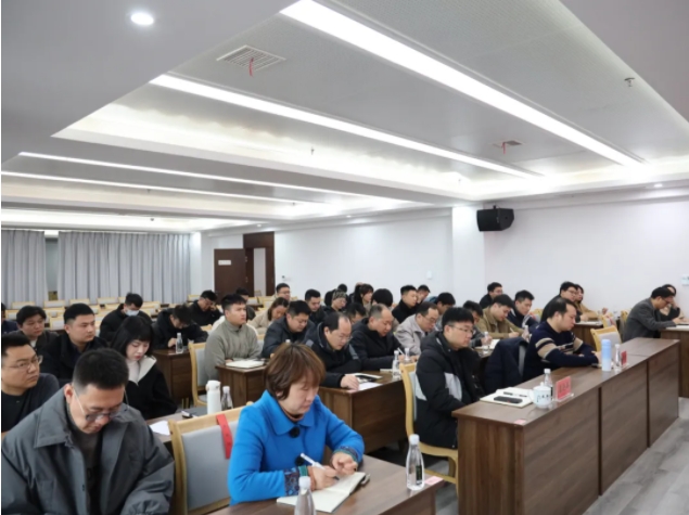 市城投集團(tuán)召開(kāi)違規(guī)套取資金問(wèn)題專項(xiàng)整治暨國(guó)有、集體資產(chǎn)違規(guī)轉(zhuǎn)租問(wèn)題專項(xiàng)治理工作推進(jìn)會(huì)